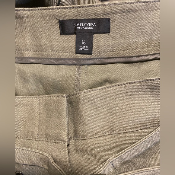 Simply Vera Wang kaki pants, wide legs ankle length. New condition. - Picture 2 of 2